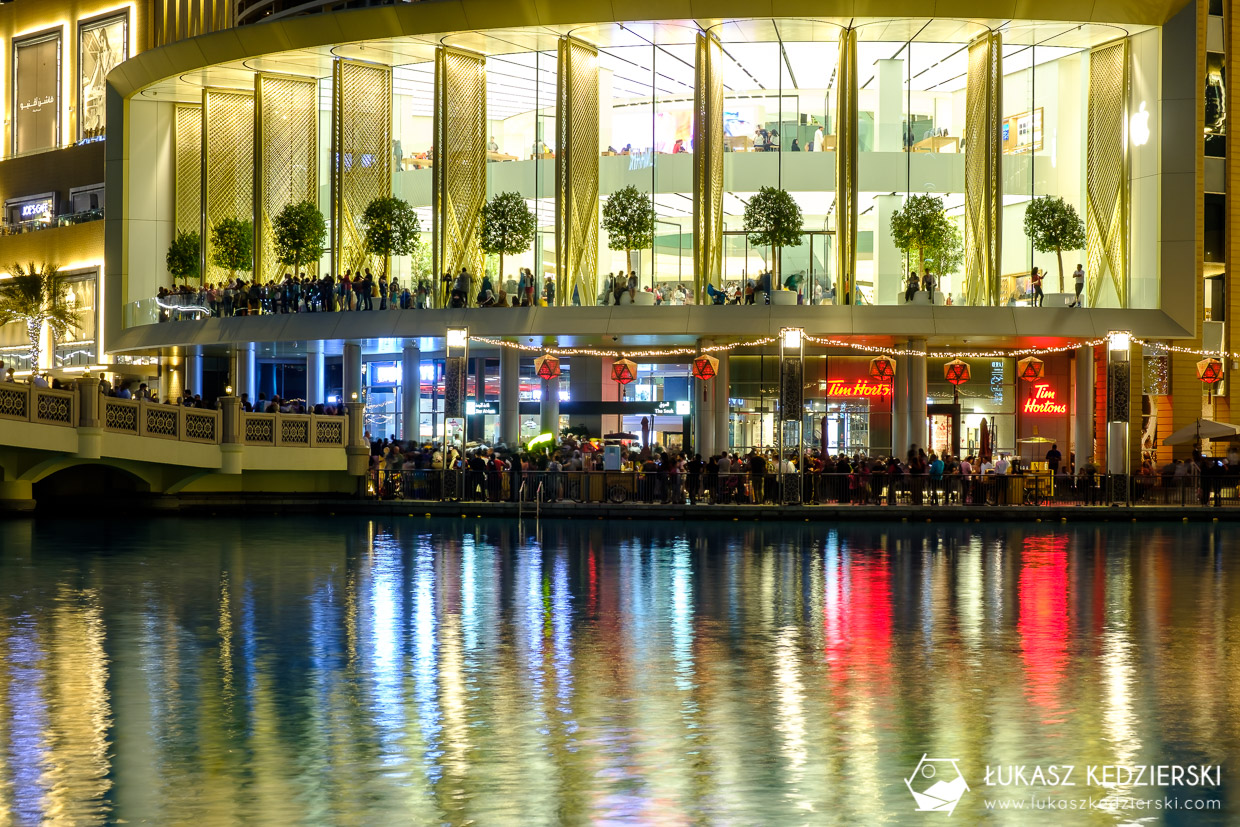 zea dubaj burj khalifa nocne zdjęcia dubai fountain