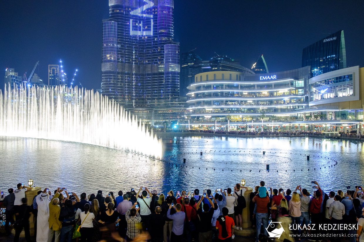 zea dubaj burj khalifa nocne zdjęcia dubai fountain