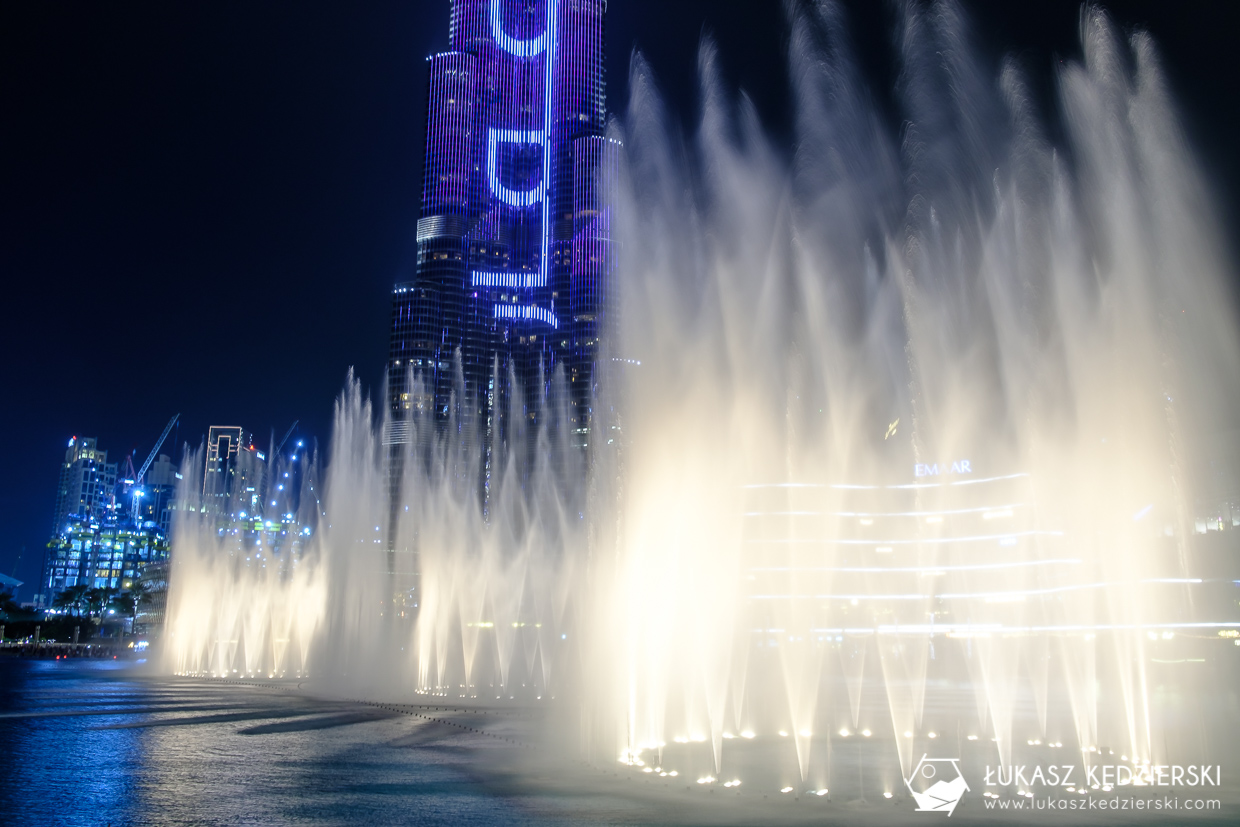 zea dubaj burj khalifa nocne zdjęcia dubai fountain