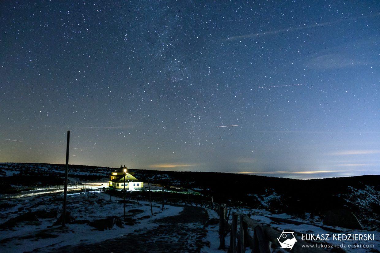 karkonosze nocą zdjęcia nocne zdjęcia karkonoszy nocne zdjęcia dom śląski