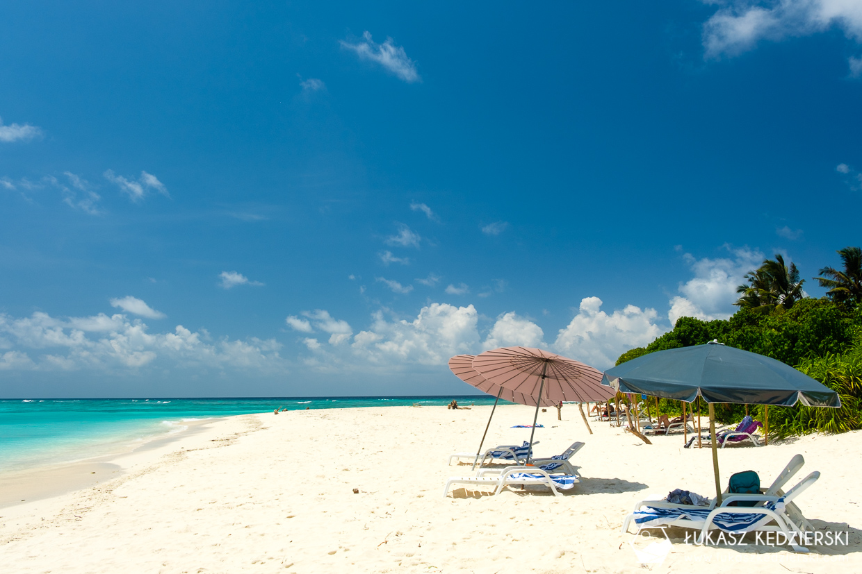 malediwy fulidhoo bikini beach plaża