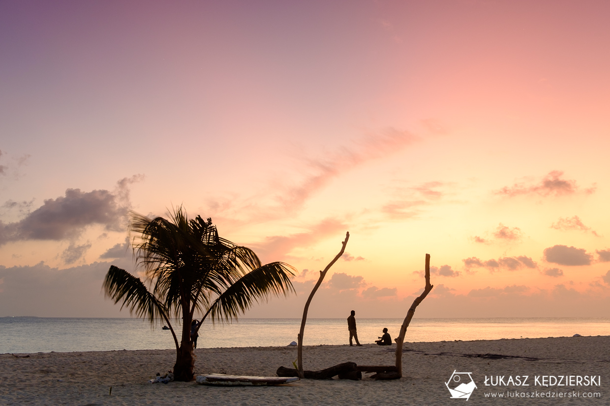 malediwy fulidhoo sunset zachód słońca na malediwach