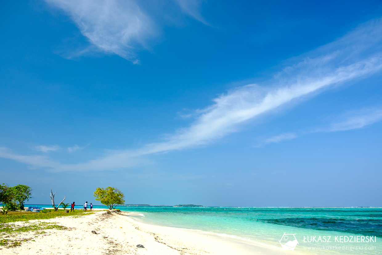 malediwy maafushi lokalna wyspa publiczna plaża public beach