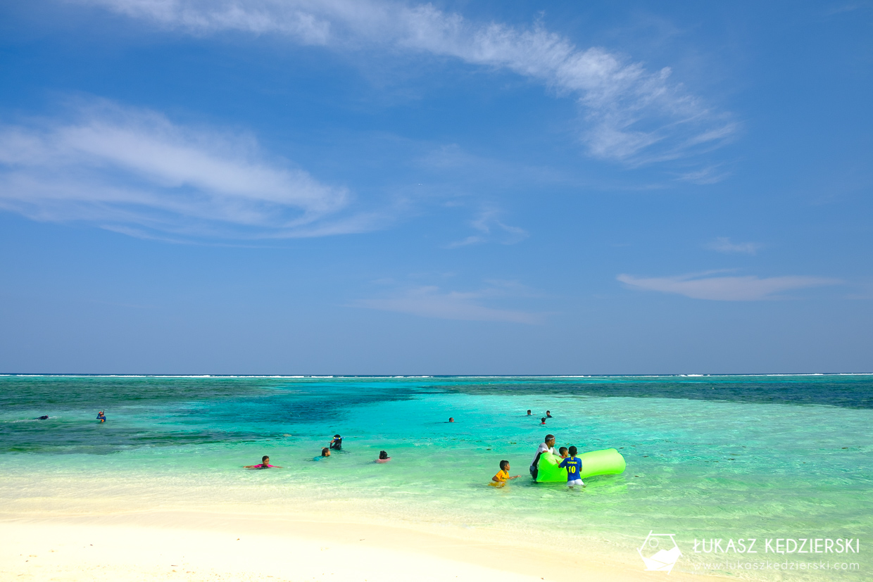 malediwy maafushi lokalna wyspa publiczna plaża public beach