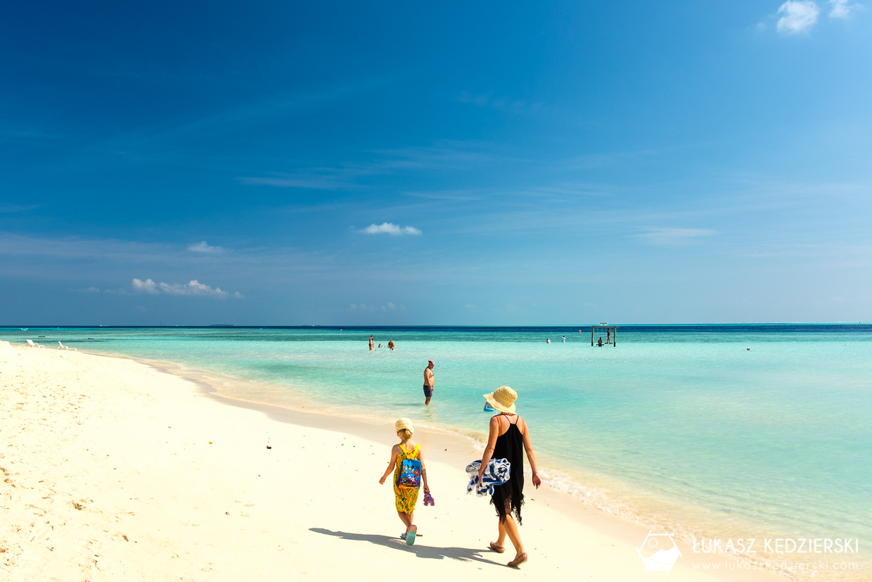 malediwy gulhi plaża bikini beach