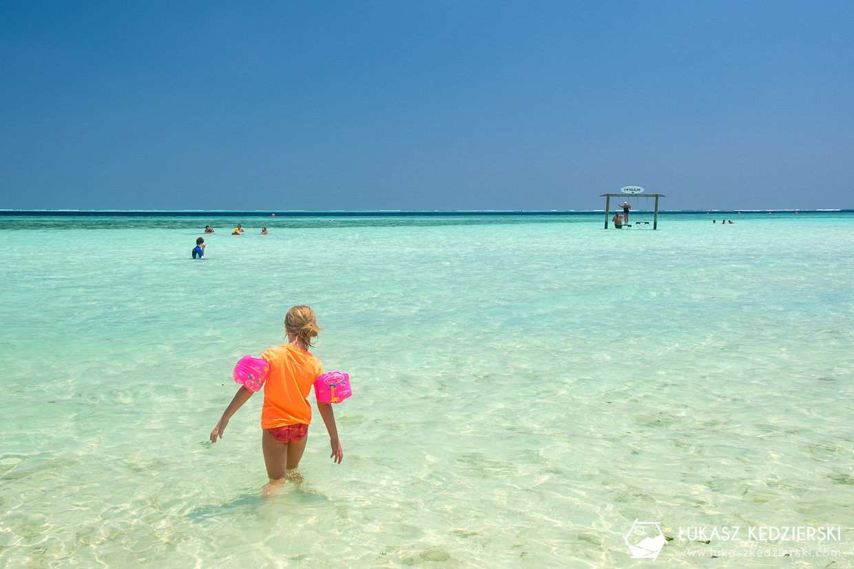 malediwy gulhi plaża bikini beach