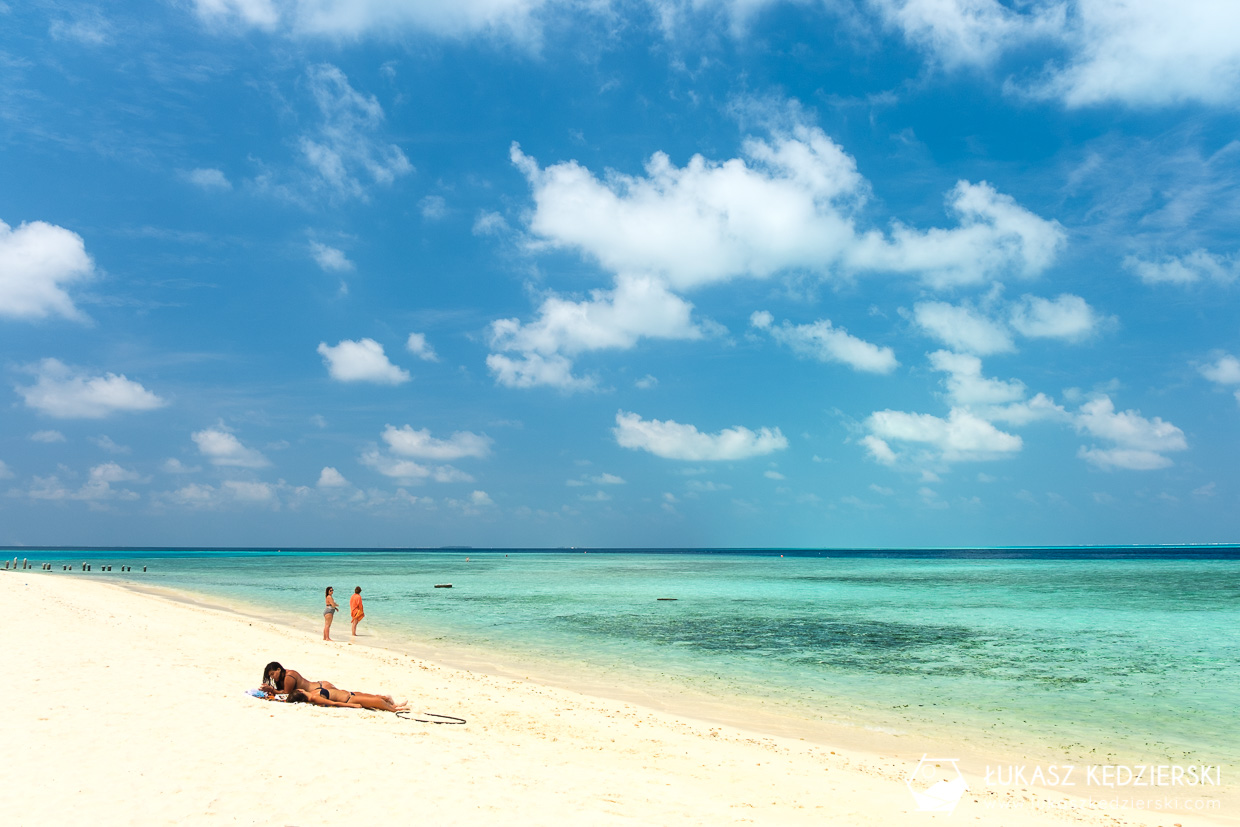 malediwy gulhi plaża bikini beach