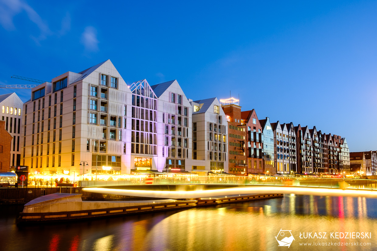 gdańsk nocne zdjęcia blue hour gdańsk na nocnych zdjęciach