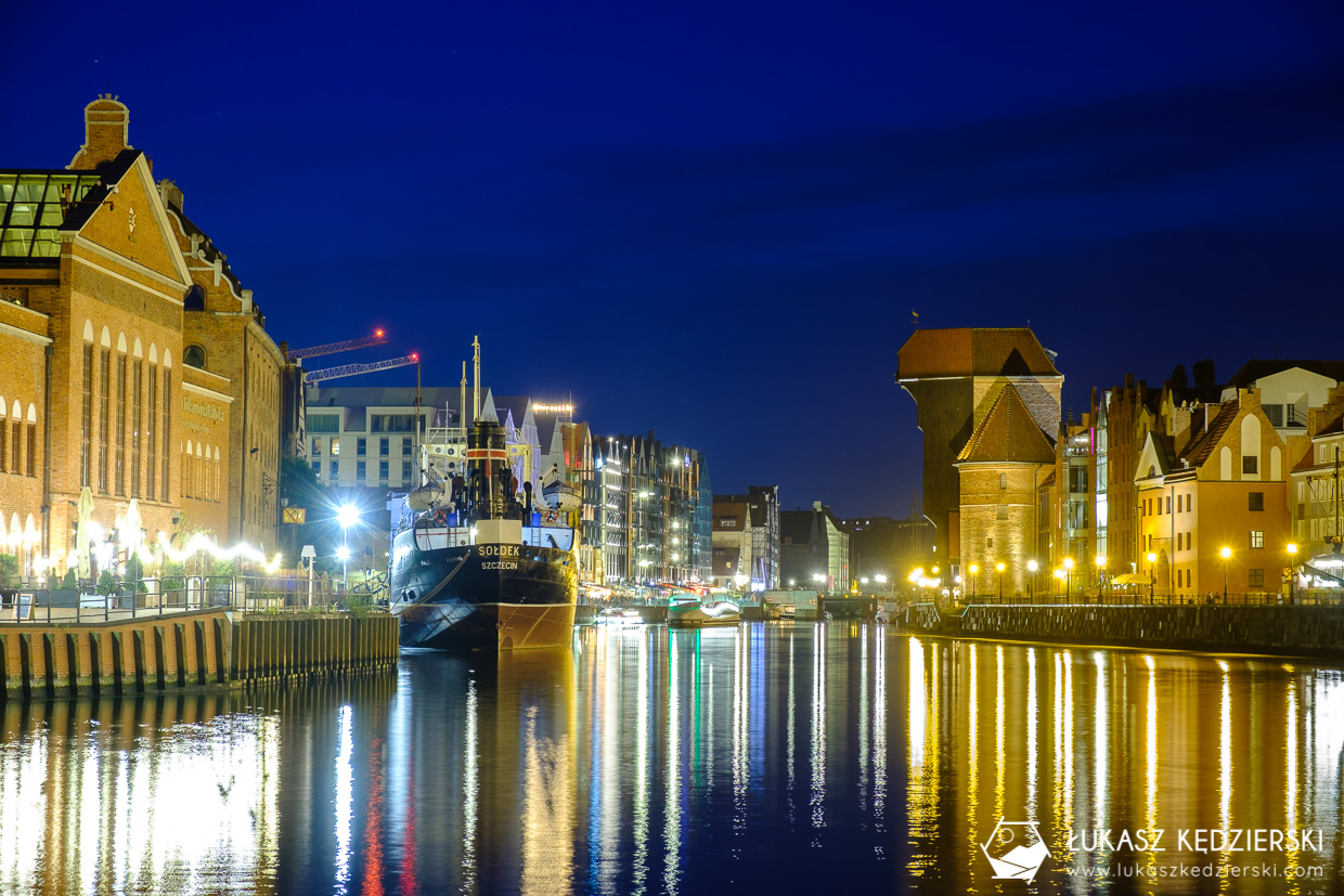 gdańsk nocne zdjęcia blue hour gdańsk na nocnych zdjęciach