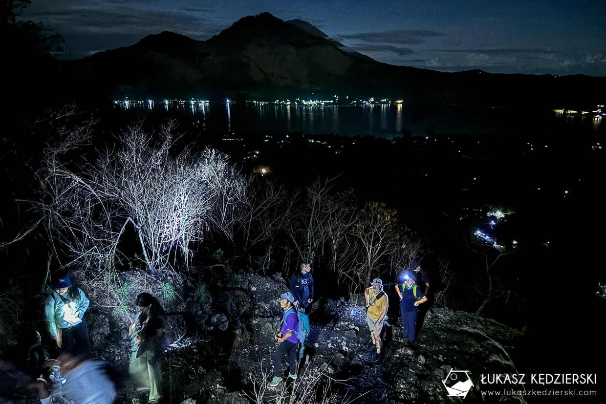 wschód słońca na wulkanie Batur, bali mount batur sunrise indonezja