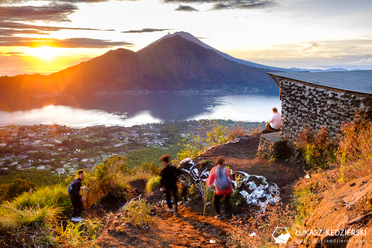 wschód słońca na wulkanie Batur, bali mount batur sunrise indonezja
