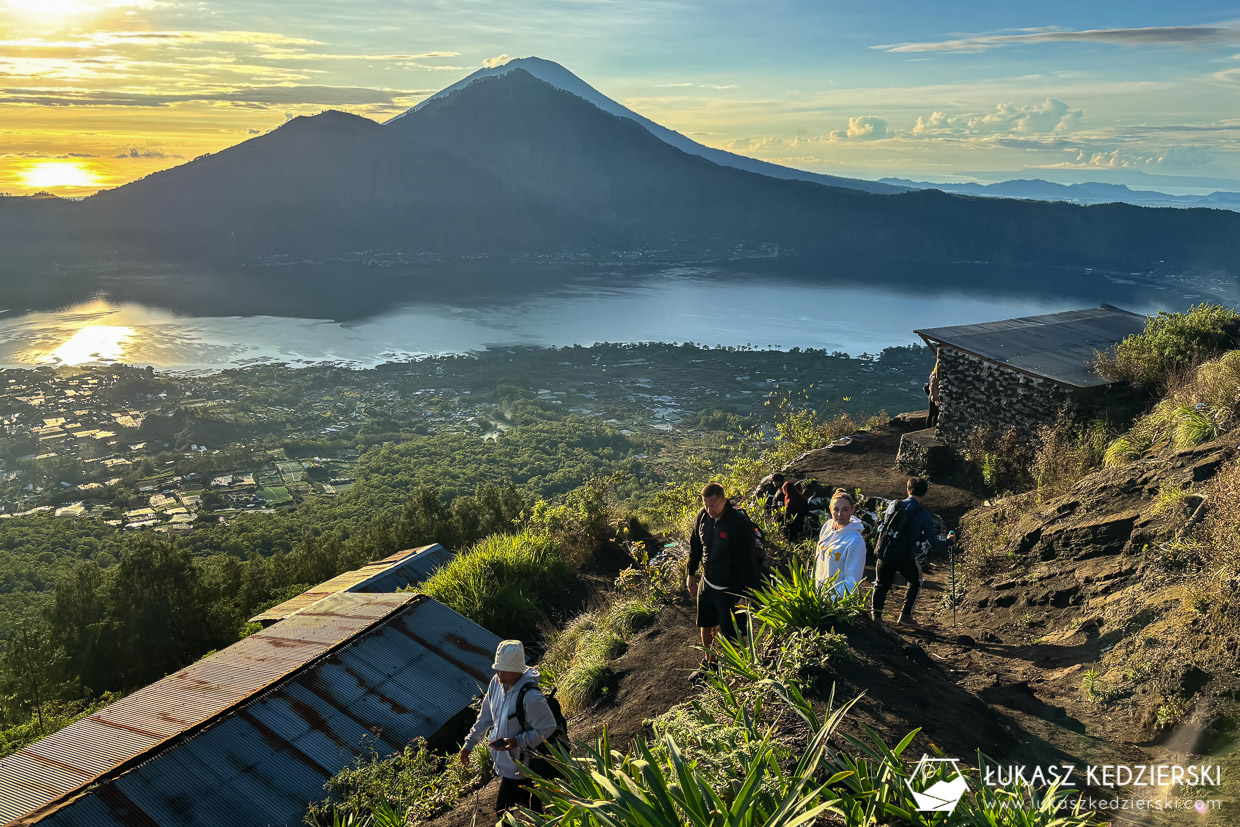 wschód słońca na wulkanie Batur, bali mount batur sunrise indonezja