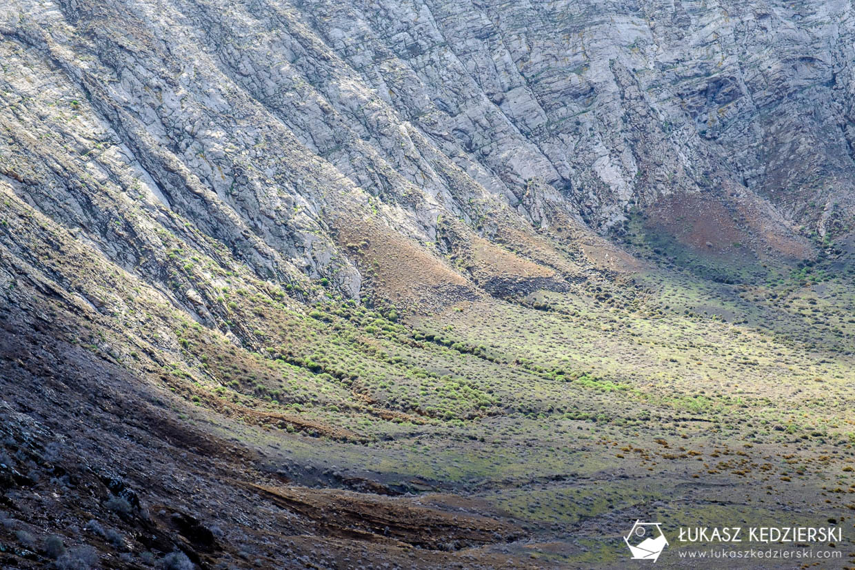 lanzarote wyspy kanaryjskie wulkan caldera blanca