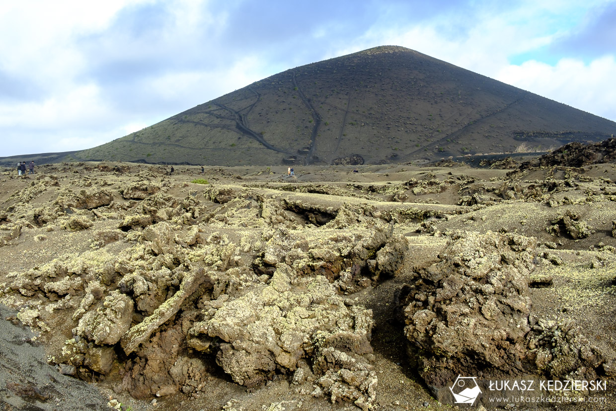 lanzarote wyspy kanaryjskie caldera de los cuervos wulkan