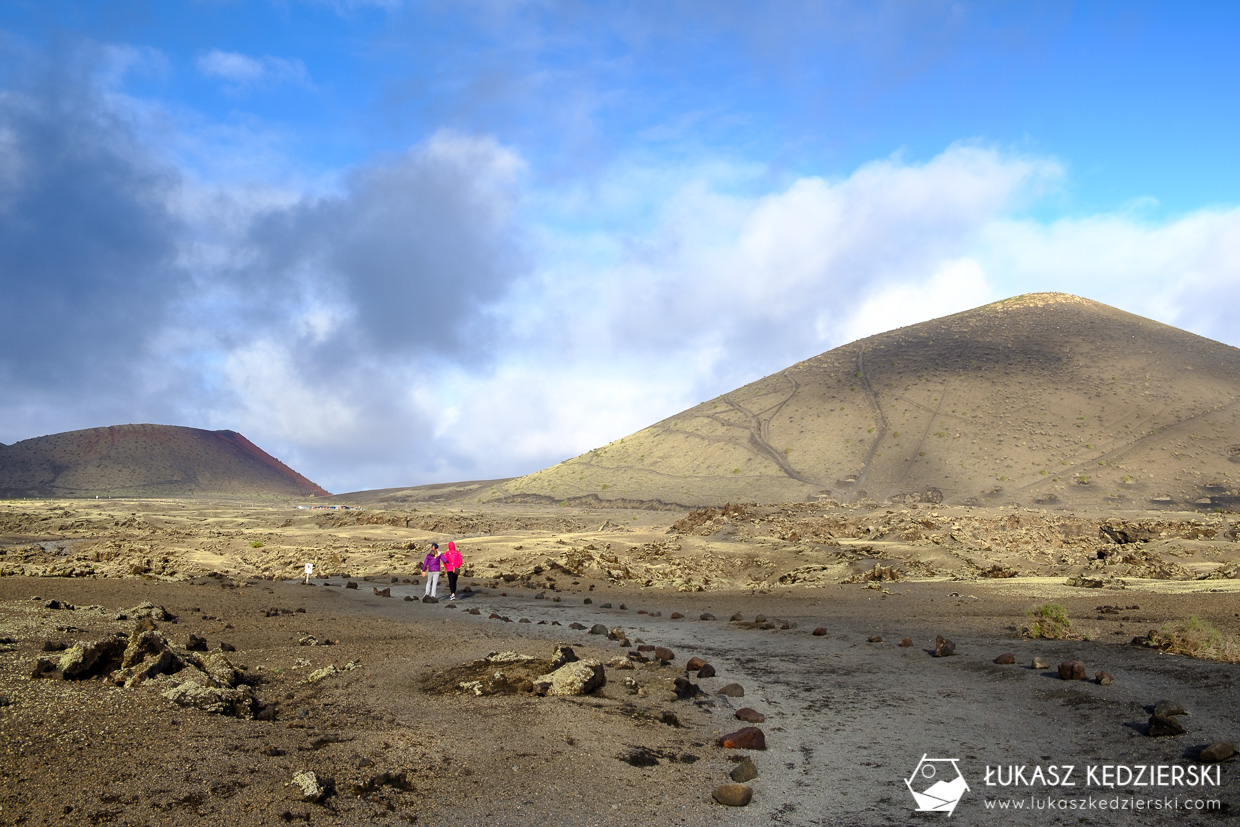 lanzarote wyspy kanaryjskie caldera de los cuervos wulkan