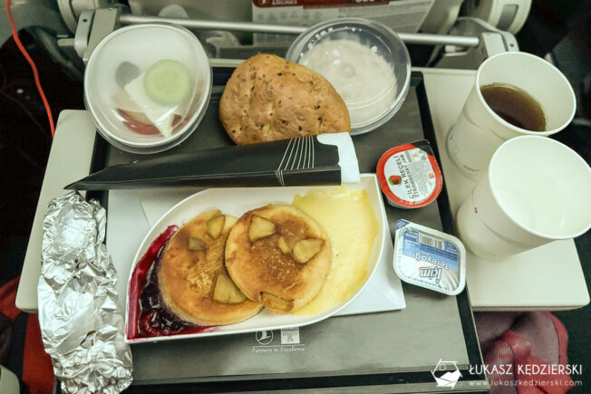 nowa zelandia lot jedzenie w samolocie