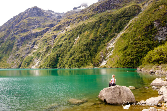 podróż do nowej zelandii lake marian