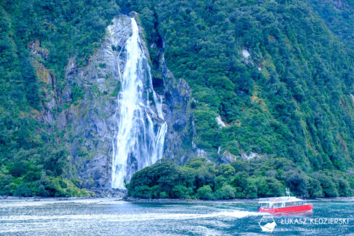 podróż do nowej zelandii milford sound rejs