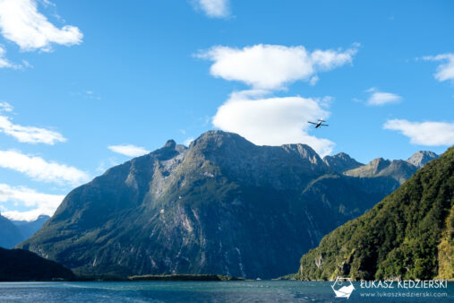 podróż do nowej zelandii milford sound rejs