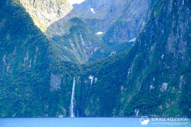podróż do nowej zelandii milford sound rejs