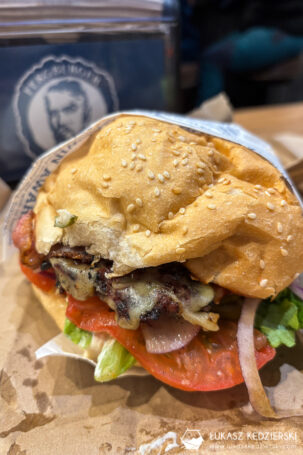 nowa zelandia queenstown fergburger fast food jedzenie