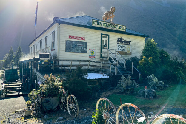 nowa zelandia artur's pass otira hotel