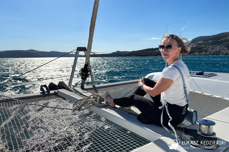 rejs katamaranem po chorwacji more sailing