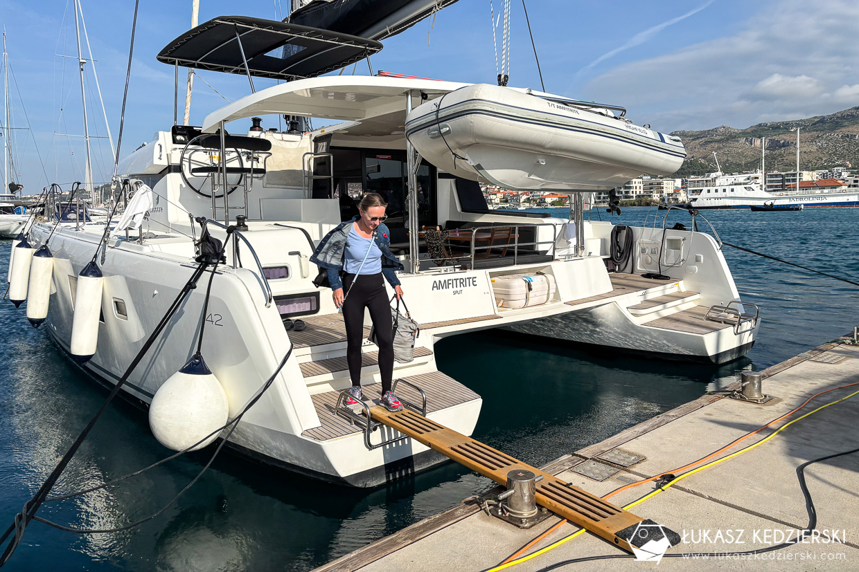 chorwacja trogir marina rejs katamaranem po chorwacji chorwacja trogir marina rejs katamaranem po chorwacji