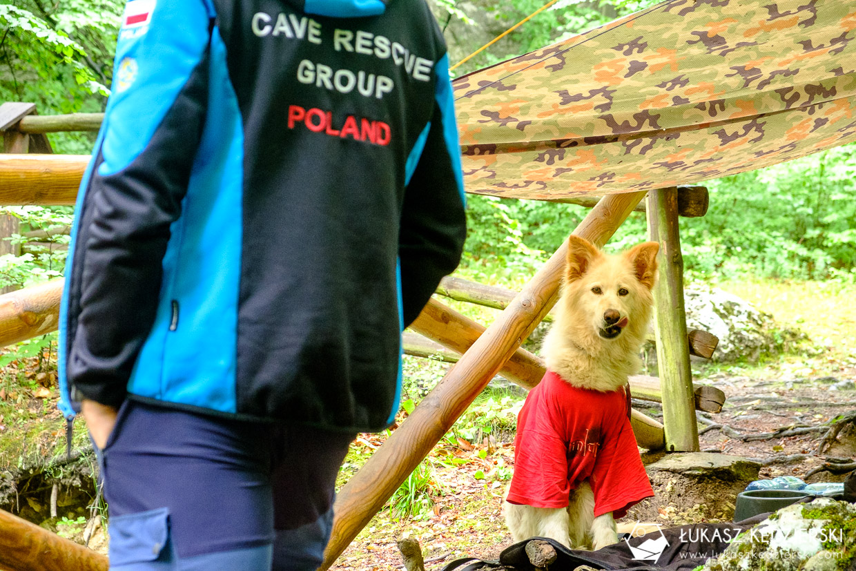 szerpowie nadziei speleoclub wrocław speleo szerpowanie
