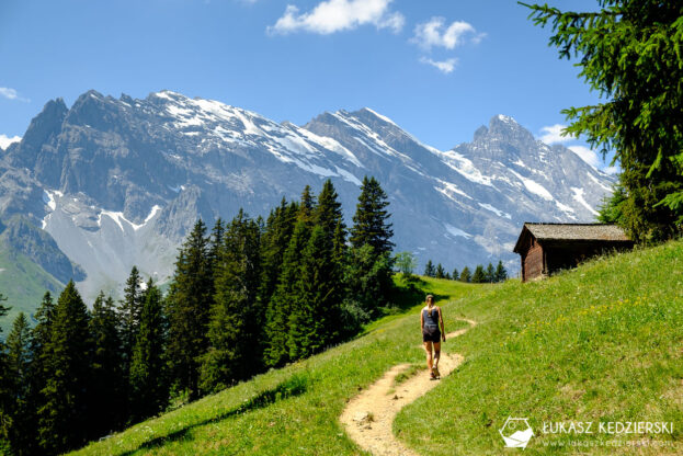 szwajcaria Lauterbrunnen northface trail murren