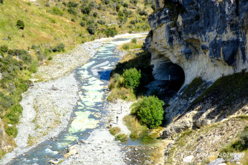 nowa zelandia cave stream artur's pass