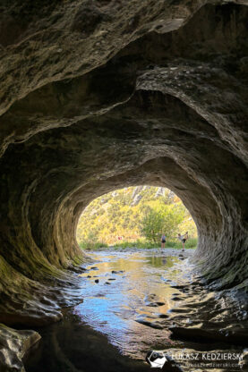 nowa zelandia cave stream artur's pass